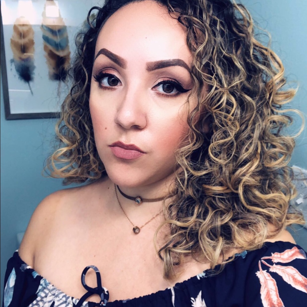 Meet your Posher, Krystal